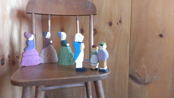 aunties and uncle visit / waldorf wooden figure (elsa beskow) -waldorf- prettydreamer - 9