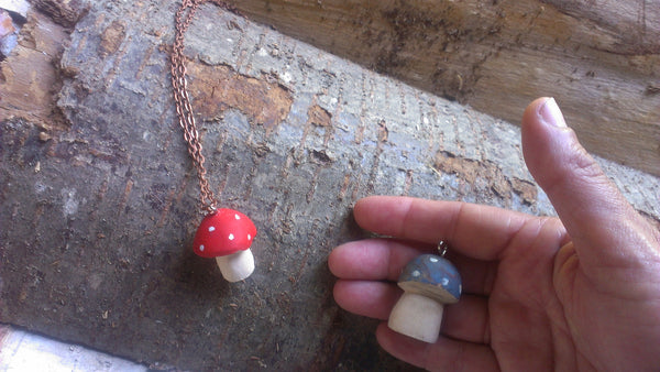 red-cap toadstool pendant -accessory- prettydreamer - 6