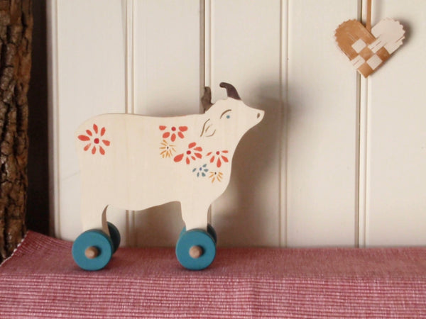 bucolic push toy cow -toys- prettydreamer - 5