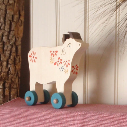 bucolic push toy cow -toys- prettydreamer - 1