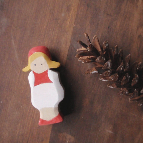 cranberry child / waldorf wooden figure -waldorf- prettydreamer - 3