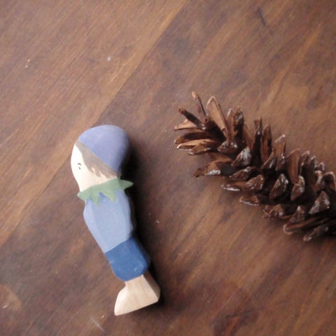 blueberry child / waldorf wooden figure -waldorf- prettydreamer - 1