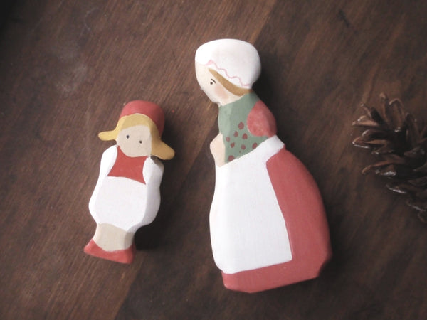 cranberry child / waldorf wooden figure -waldorf- prettydreamer - 2