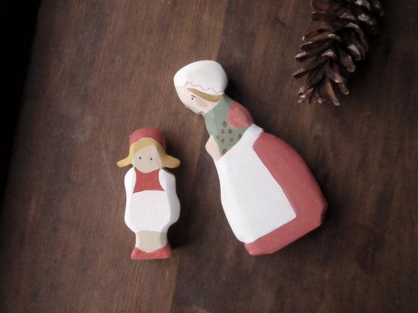 cranberry child / waldorf wooden figure -waldorf- prettydreamer - 4